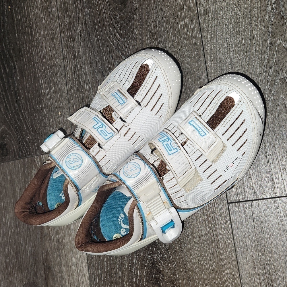 Bontrager White and Blue Women's Athletic Shoes